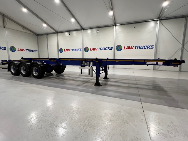 Dennison Tri Axle Sliding Skeletal Trailer BPW