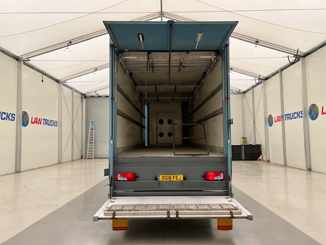 MAN TGS 26.320 6×2 Sleeper Cab Insulated Box Van