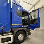 Scania 114 340 6×2 Rear Lift Sleeper Cab Curtainsider - thumbnail