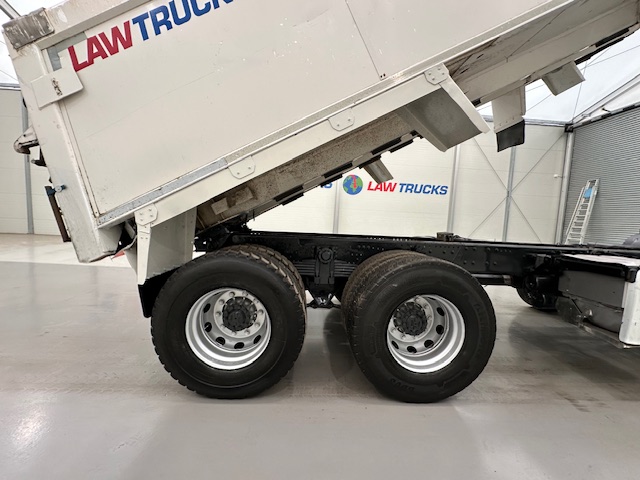 DAF CF 370 8×4 Day Cab Tipper
