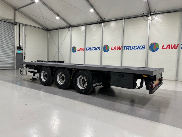 Weightlifter Tri Axle Flatbed Drawbar Trailer