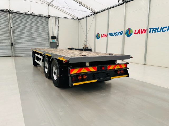 Fruehauf  Tri Axle Flatbed Drawbar Trailer
