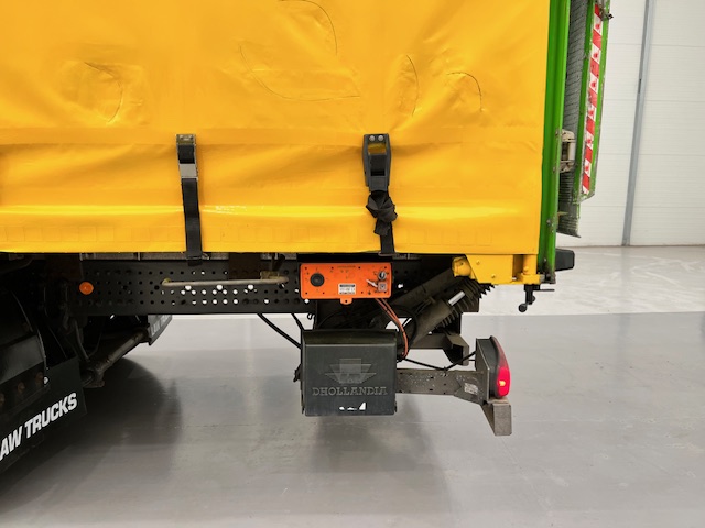 Mercedes Actros 2536 6×2 Sleeper Cab Curtainsider