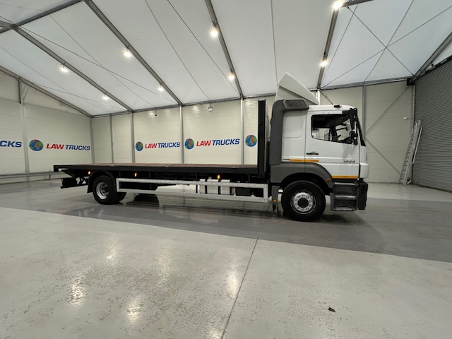 Mercedes Axor 1824 Sleeper Cab Flatbed
