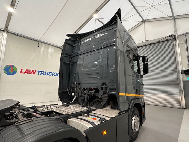 Scania R450 6×2 Midlift Highline Tractor Unit