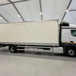 Mercedes Actros 1830 Sleeper Cab Box Van - thumbnail