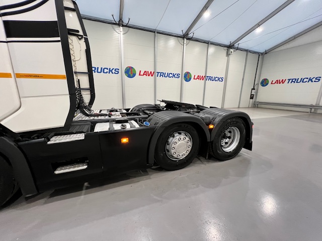 Scania R450 6×2 Midlift Tractor Unit