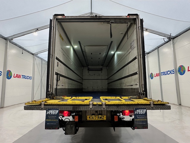 Scania P250 4×2 Sleeper Cab Fridge Box
