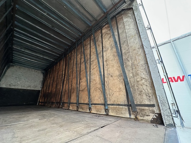 Scania P94 230 Sleeper Cab Curtainsider