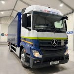 Mercedes Actros 2530 6×2 Sleeper Cab Curtainsider - thumbnail
