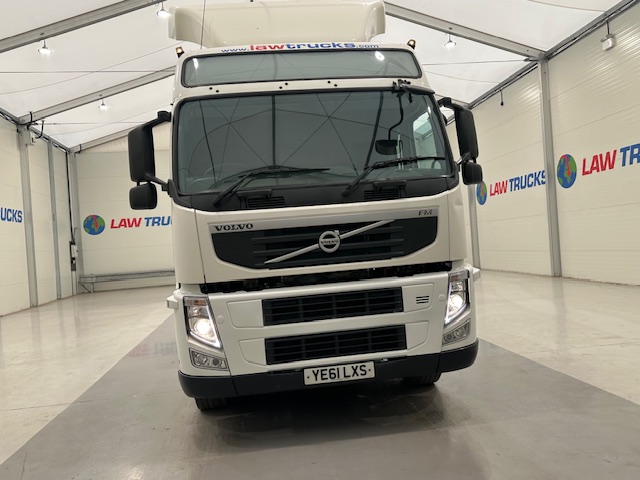 Volvo FM 450 6×2 Midlift Tractor Unit