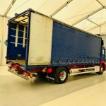 Mercedes Actros 1824 Day Cab Curtainsider - thumbnail