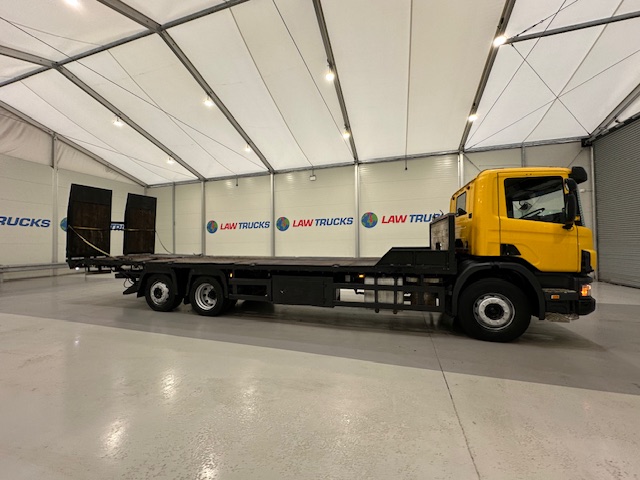 Scania 114 340 6×2 Rear Lift Day Cab Beavertail