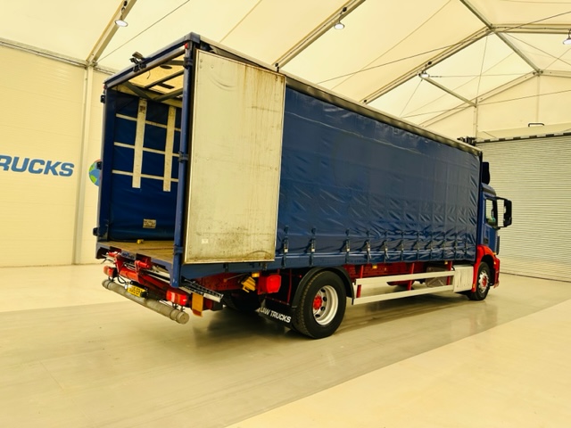 Mercedes Actros 1824 Day Cab Curtainsider