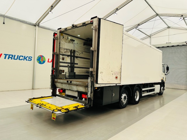 DAF CF 290 6×2 Rear Steer Fridge Box