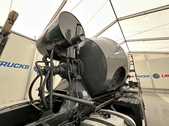 DAF CF 370 6×4 Day Cab Concrete Mixer