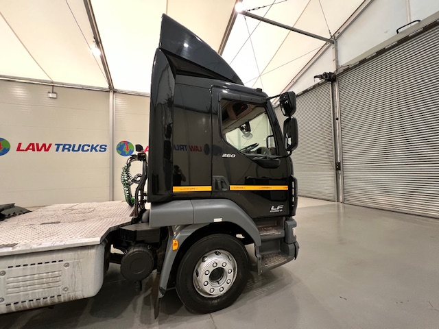 DAF LF 260 4×2 Rest Cab Tractor Unit