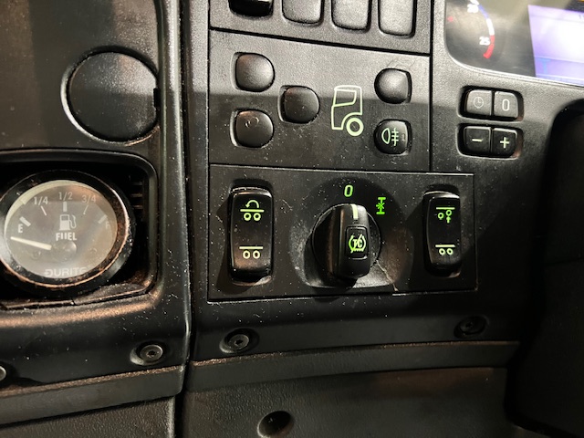 Scania P280 6×2 Rear Lift Day Cab Fridge Box