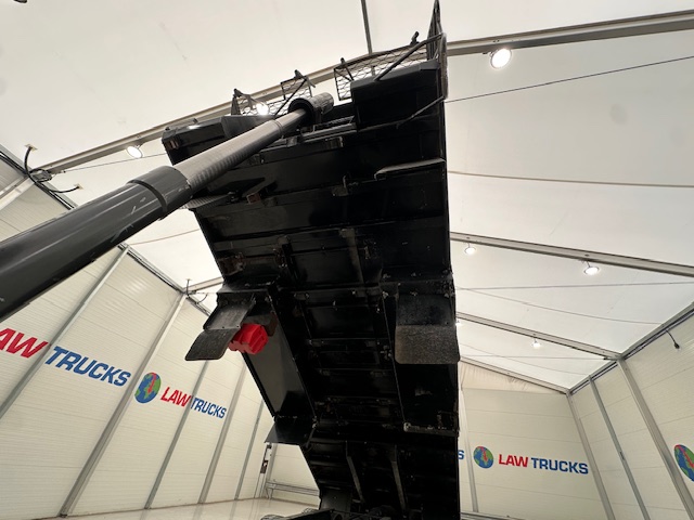 Scania P400 8×4 Day Cab Bulk Tipper Manual