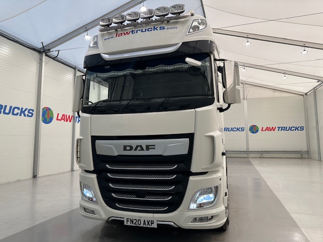 DAF XF 530 6×2 Midlift Tractor Unit