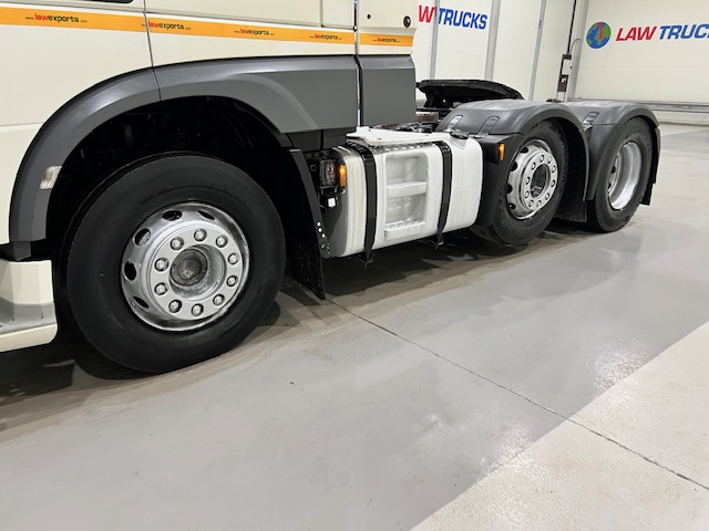 DAF XF 460 6×2 Space Cab Tractor Unit