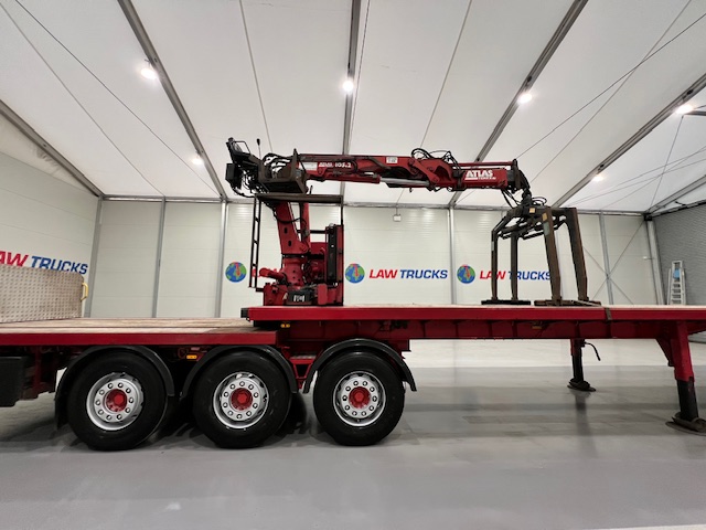 Corus Tri Axle Flatbed Brick Grab Trailer