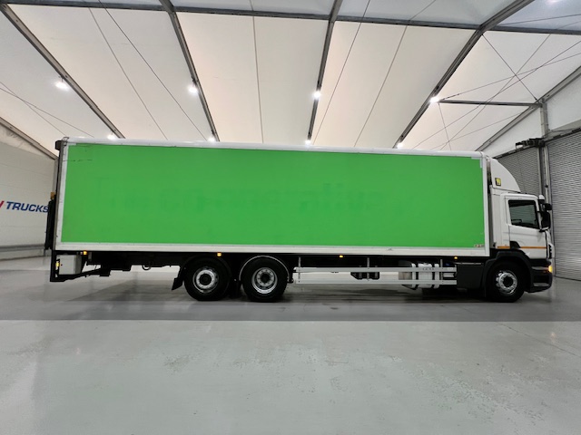 Scania P280 6×2 Rear Lift Day Cab Fridge Box