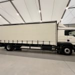 MAN TGM 18.250 4×2 Sleeper Cab Curtainsider - thumbnail