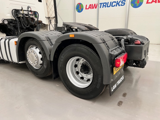 Scania R420 6×2 Midlift Topline Tractor Unit