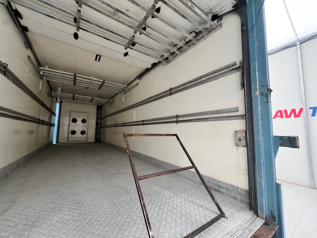MAN TGS 26.320 6×2 Sleeper Cab Insulated Box Van