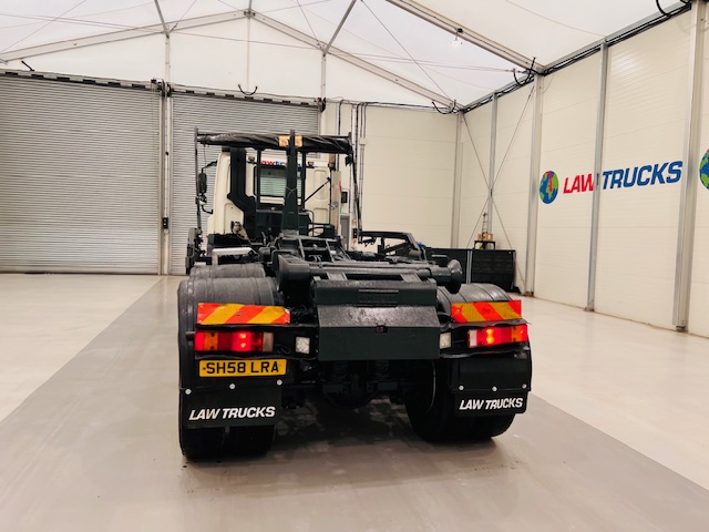 DAF CF85 360 8×4 Day Cab Hookloader Manual
