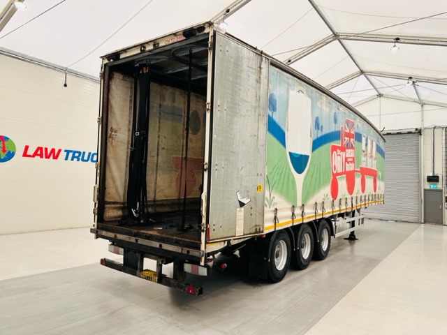 Don Bur Tri Axle 4.40m Curtainsider Trailer