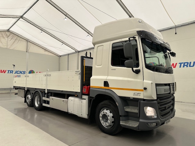 DAF CF 440 6×2 Sleeper Cab Dropside Drawbar Spec
