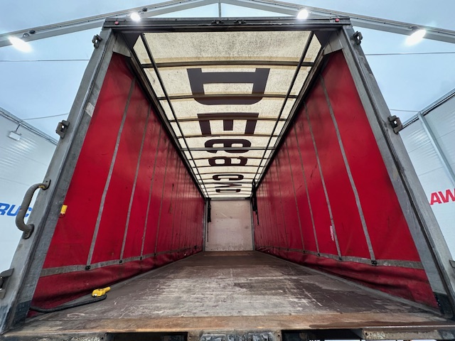 DAF CF 260 Sleeper Cab Curtainsider