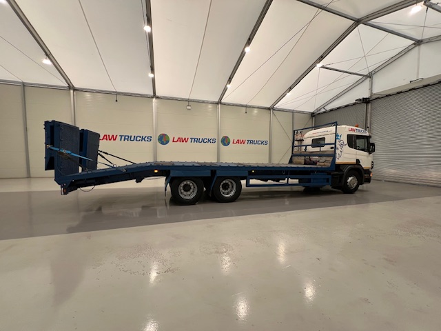 Scania 114 340 6×2 Sleeper Cab Beavertail