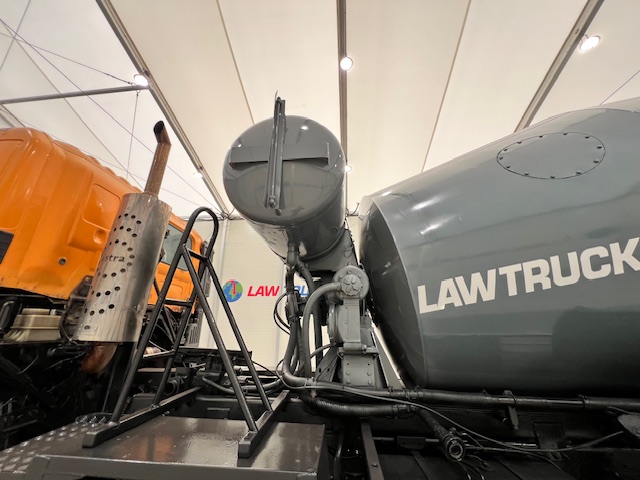 Hino 700 3241 8×4 Cement Mixer