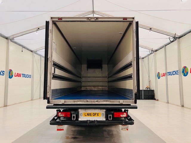 DAF CF 330 6×2 Rear Lift Fridge Box
