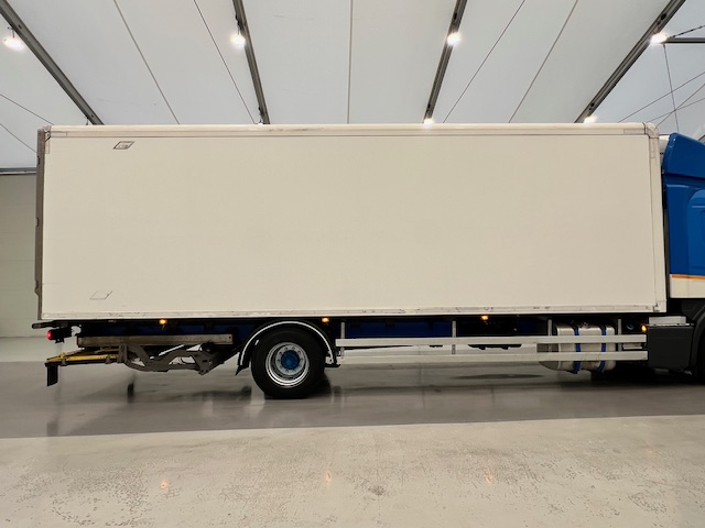 Scania P250 4×2 Sleeper Cab Fridge Box