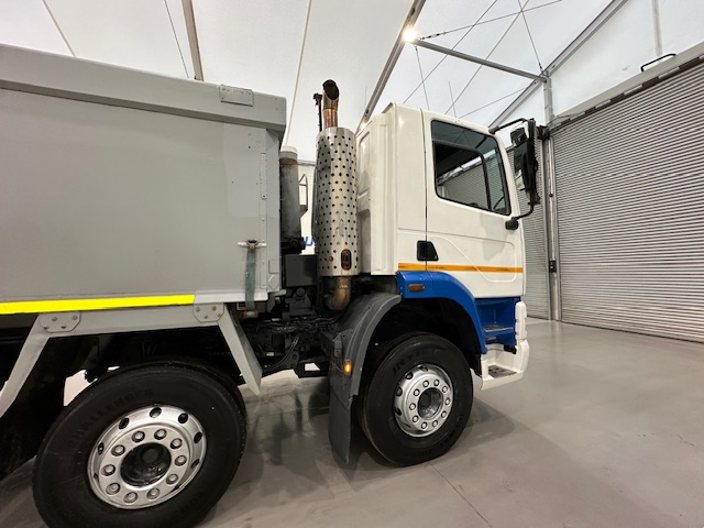 Foden Alpha 380 8×4 Day Cab Steel Tipper