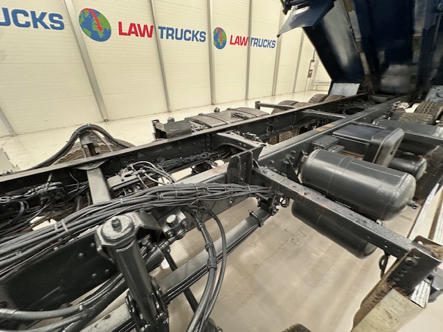 Scania P370 8×4 Sleeper Cab Tipper Manual