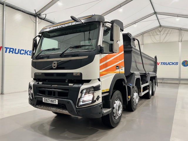 Volvo FMX 420 8×4 Day Cab Steel Tipper
