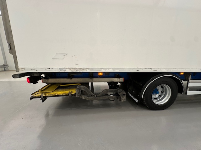 Scania P250 4×2 Sleeper Cab Fridge Box
