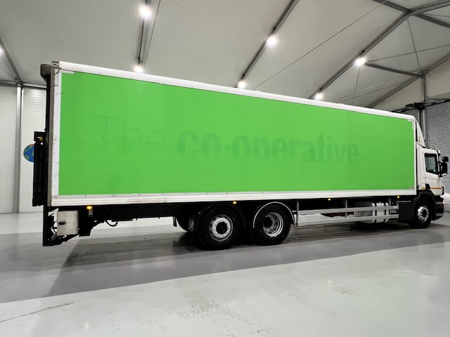 Scania P280 6×2 Rear Lift Day Cab Fridge Box