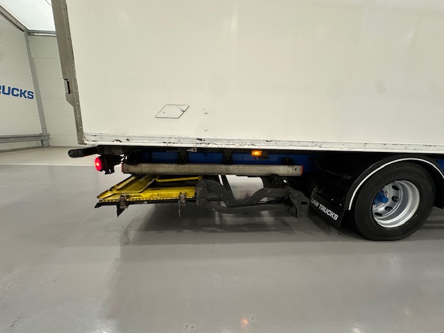 Scania P250 4×2 Sleeper Cab Fridge Box