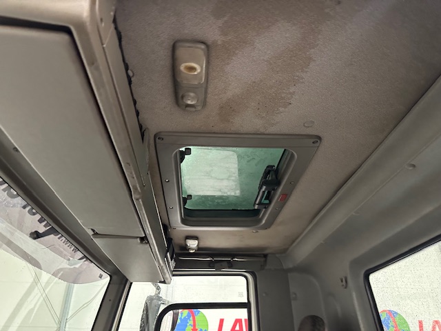 DAF CF85 360 8×4 Day Cab Steel Tipper