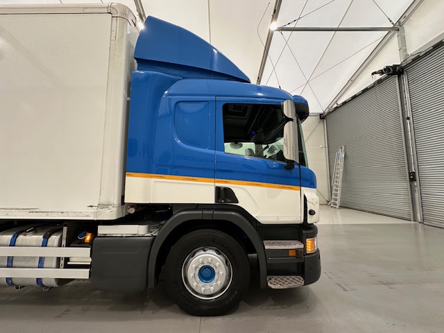 Scania P250 4×2 Sleeper Cab Fridge Box