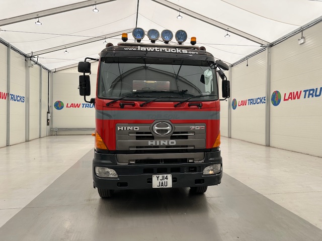 Hino 3241 700 8×4 Sleeper Cab Steel Tipper