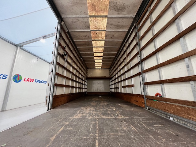 Scania P94 220 4×2 Sleeper Cab Box Van Manual