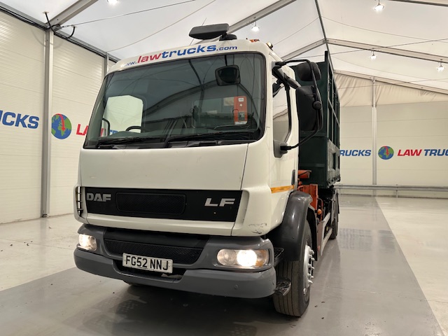 DAF LF55 220 4×2 Steel Tipper Grab Manual