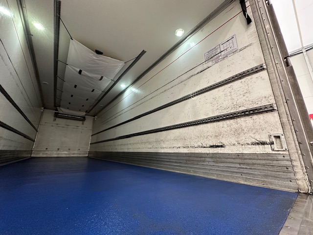 Scania P250 4×2 Sleeper Cab Fridge Box